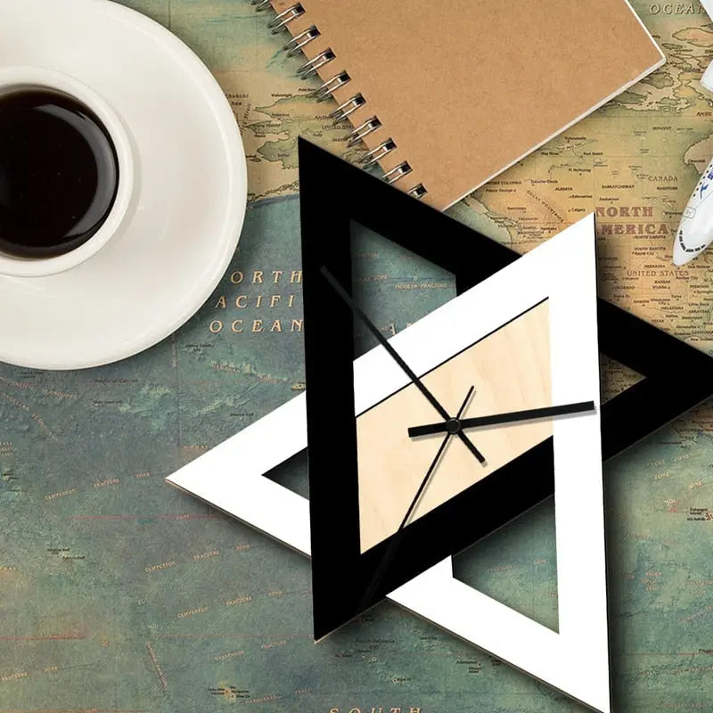 Horloge Triangle - horloge-industrielle