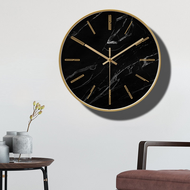 Horloge Noire et Dorée