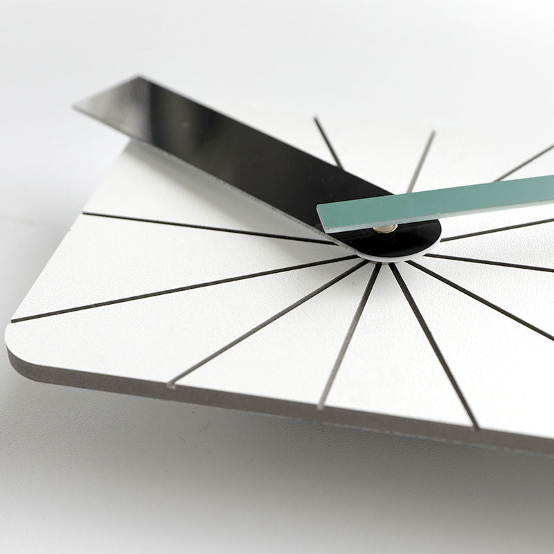 Horloge Contemporaine