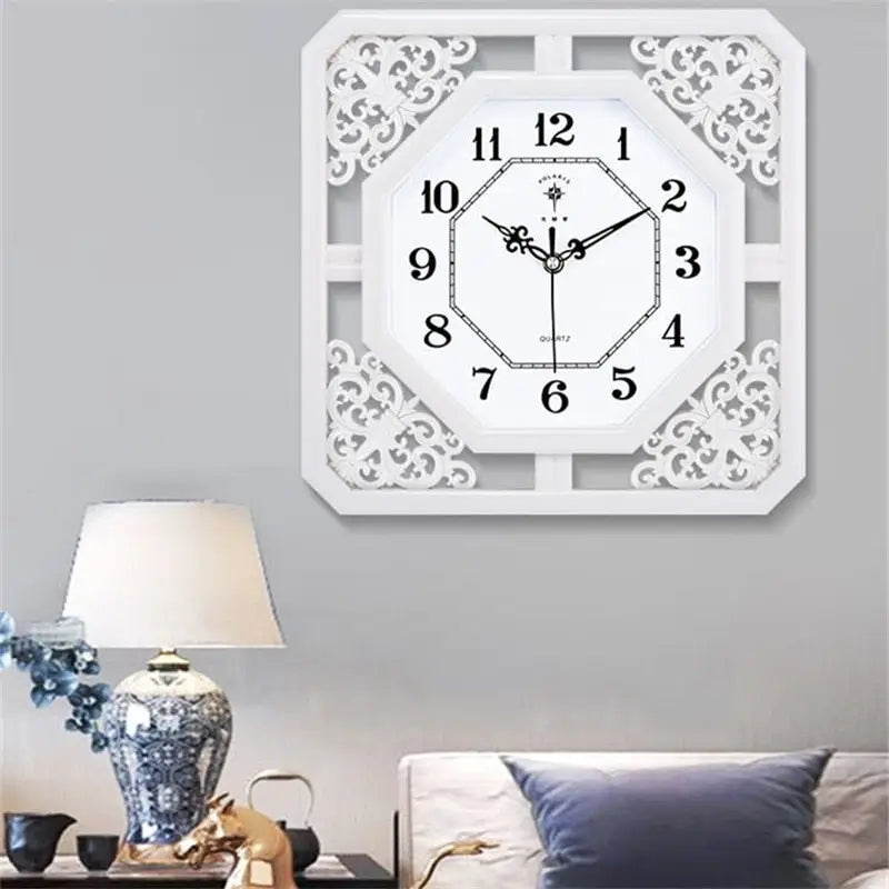 Horloge Blanche en Bois - horloge-industrielle